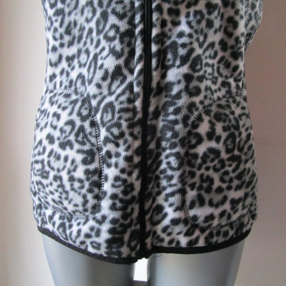 Black white leopard print vest. Fleece, reversable, zipup w pockets. Laura Scott - Picture 8 of 15